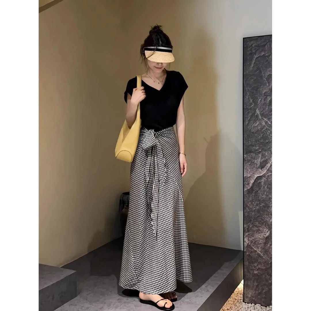 高腰显瘦半身裙女时尚休闲格子设计感包臀裙子早秋新款