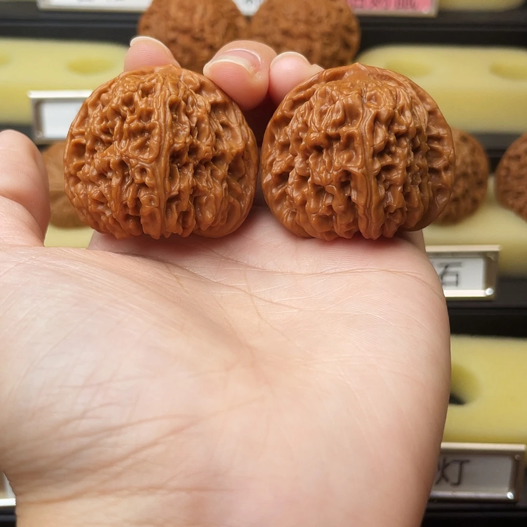 文玩核桃吊坠南疆42尺379