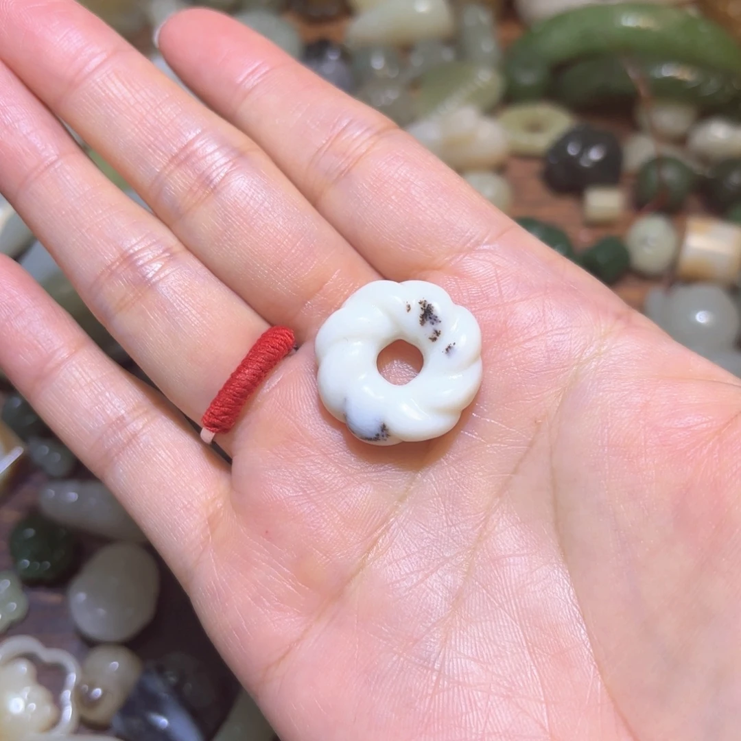 ****️和田玉未镶嵌珠宝半成品