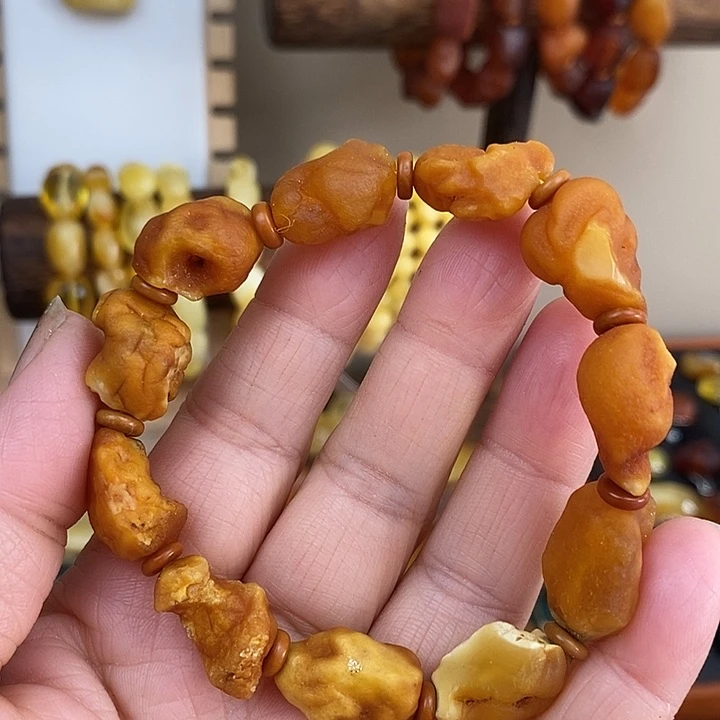 琥珀未镶嵌颈饰手串