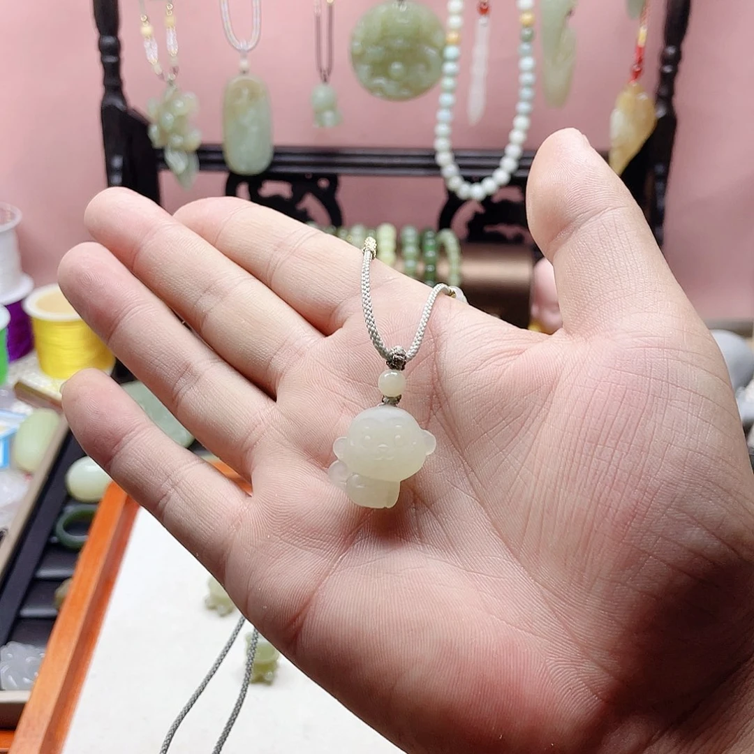 用***8手链未镶嵌和田玉