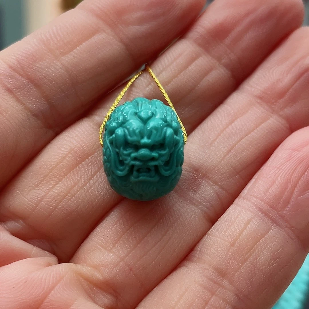 绿松石颈饰未镶嵌