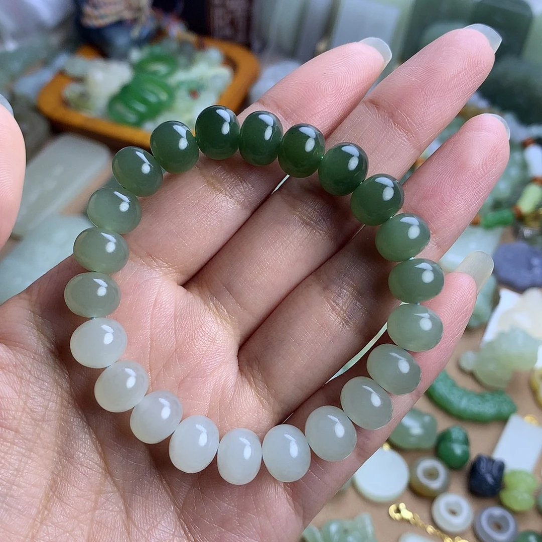 和田玉未镶嵌颈饰莉*陈