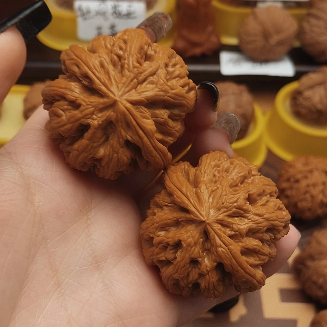把件文玩核桃龙**姿43全品粗筋