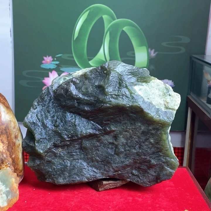 蛇纹石玉未镶嵌珠宝岫玉原石