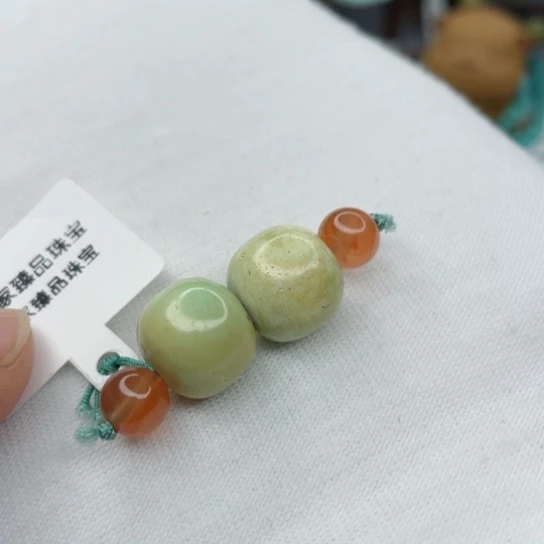 南红玛瑙未镶嵌珠宝奇石