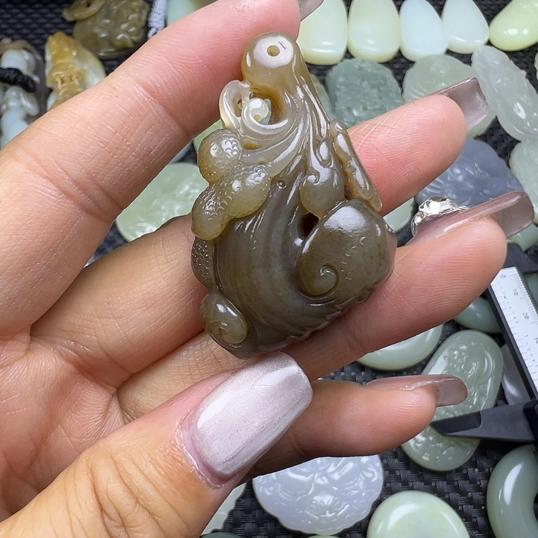 和田玉足银镀金镶嵌颈饰卡45