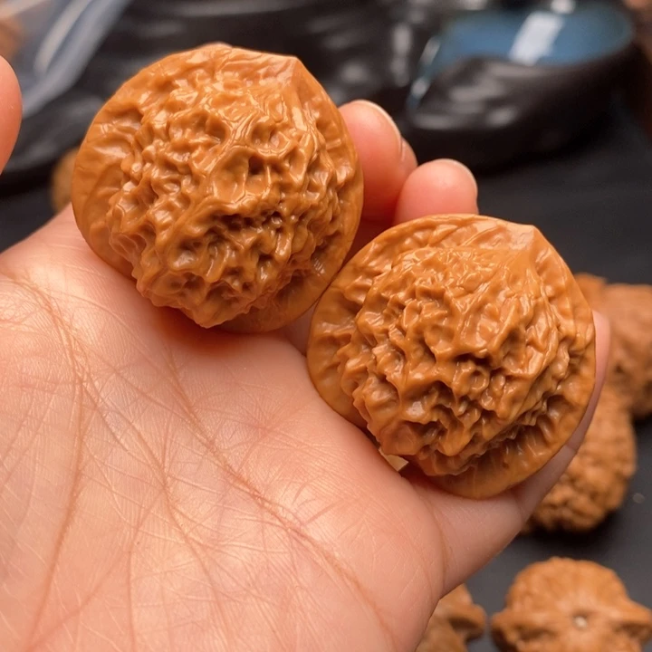 文玩核桃把件瓷娃娃37尺