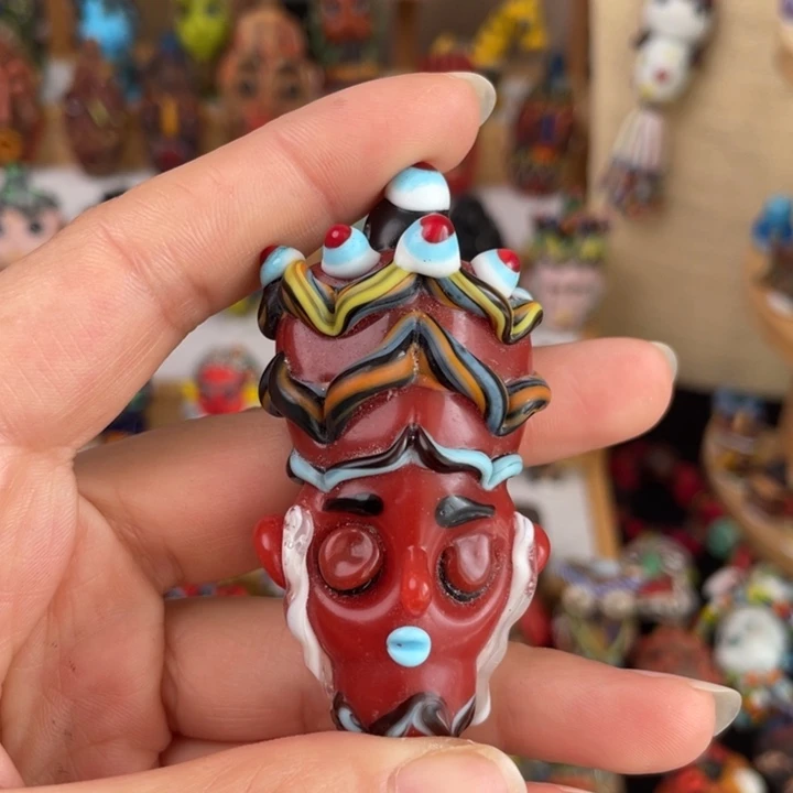 25 腓尼基琉璃娃娃1只