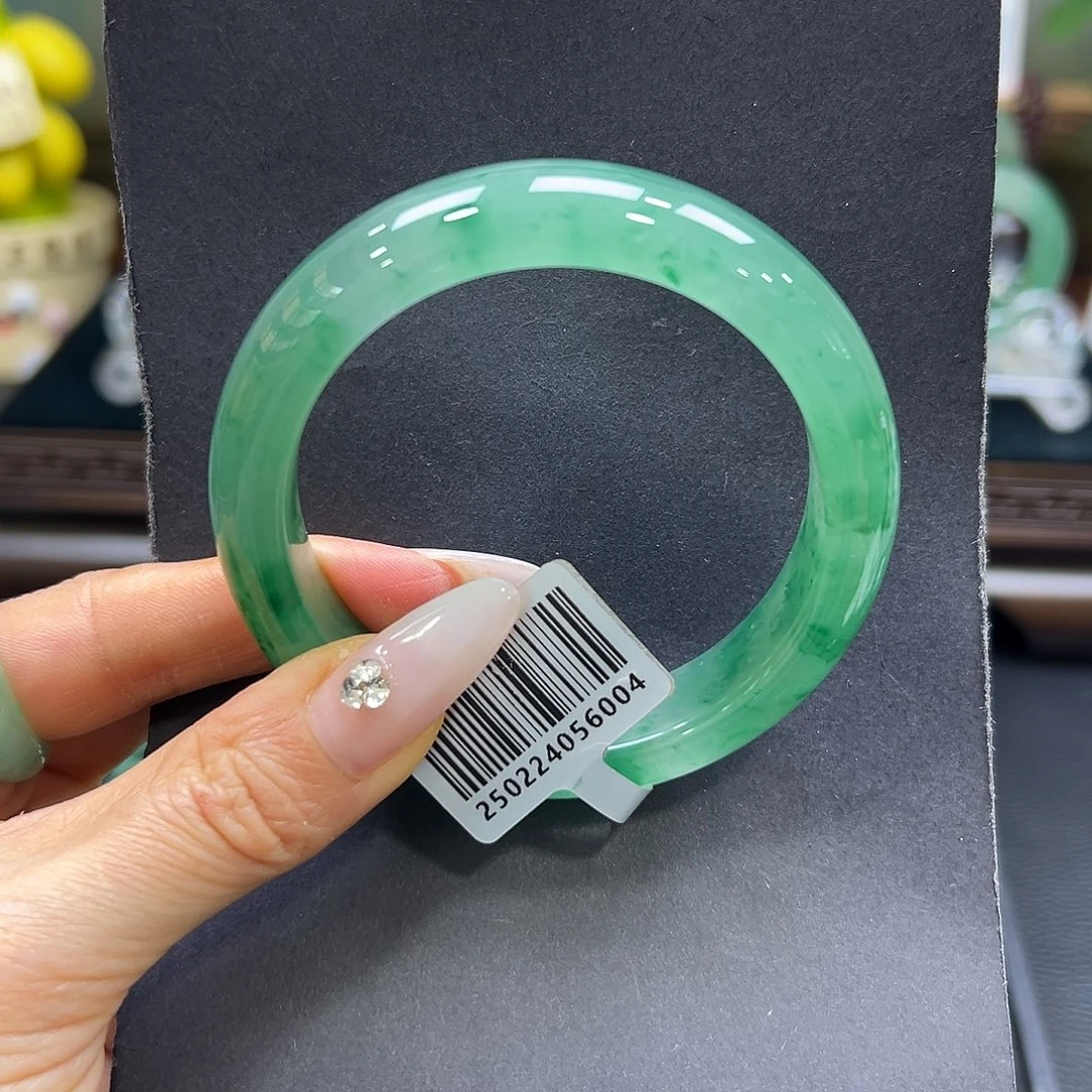 石英质玉（非洲翠）未镶嵌手镯57-58