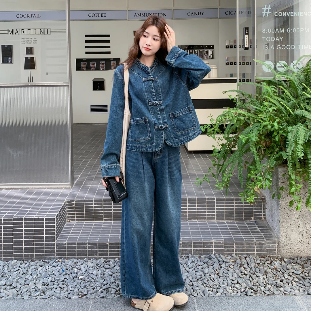 新中式国风盘扣牛仔套装女2025春秋复古休闲显瘦阔腿直筒裤两件套