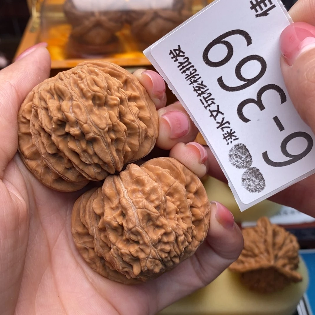 文玩核桃把件44四座楼