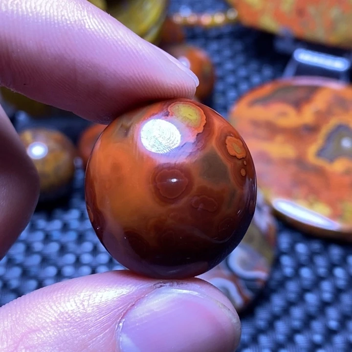 玛瑙/玉髓颈饰未镶嵌