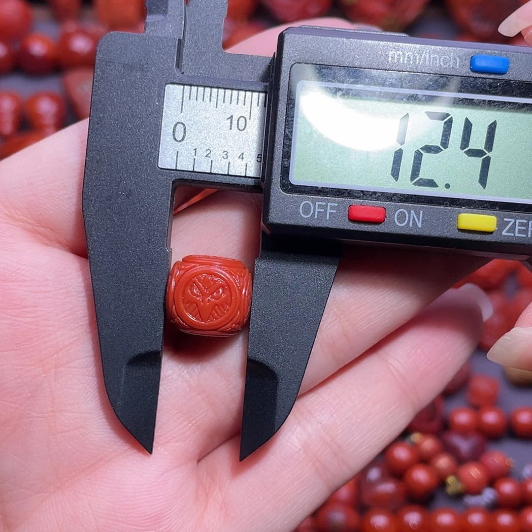 未镶嵌配饰南红玛瑙