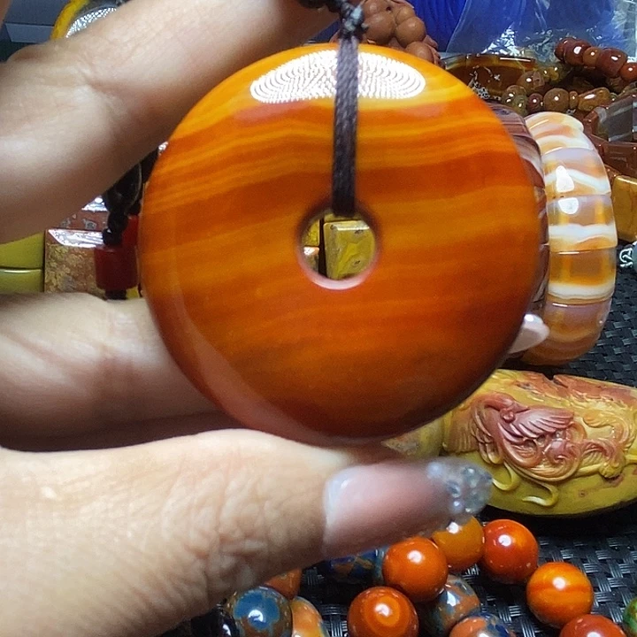 财***进玛瑙/玉髓未镶嵌手链