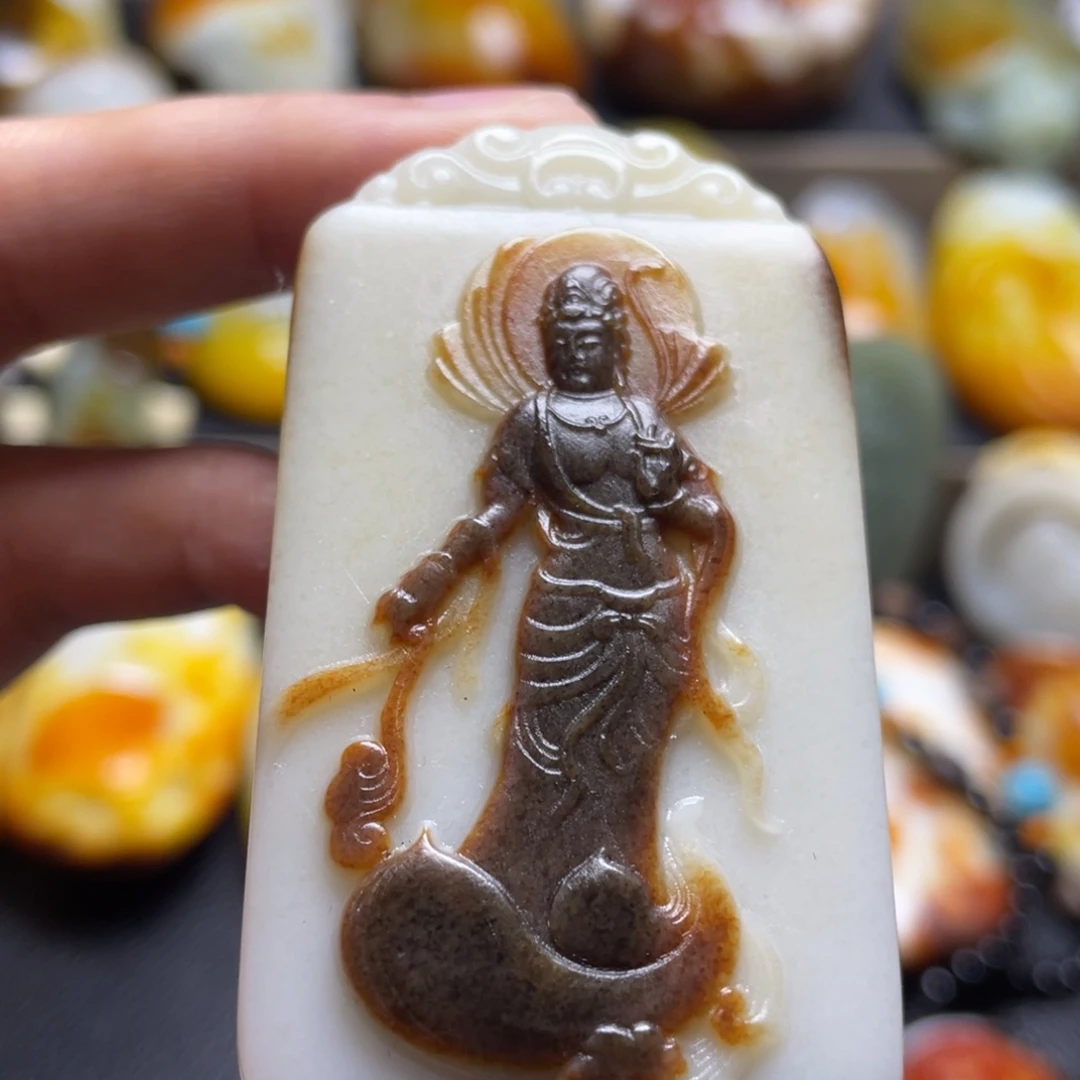 和田玉未镶嵌颈饰