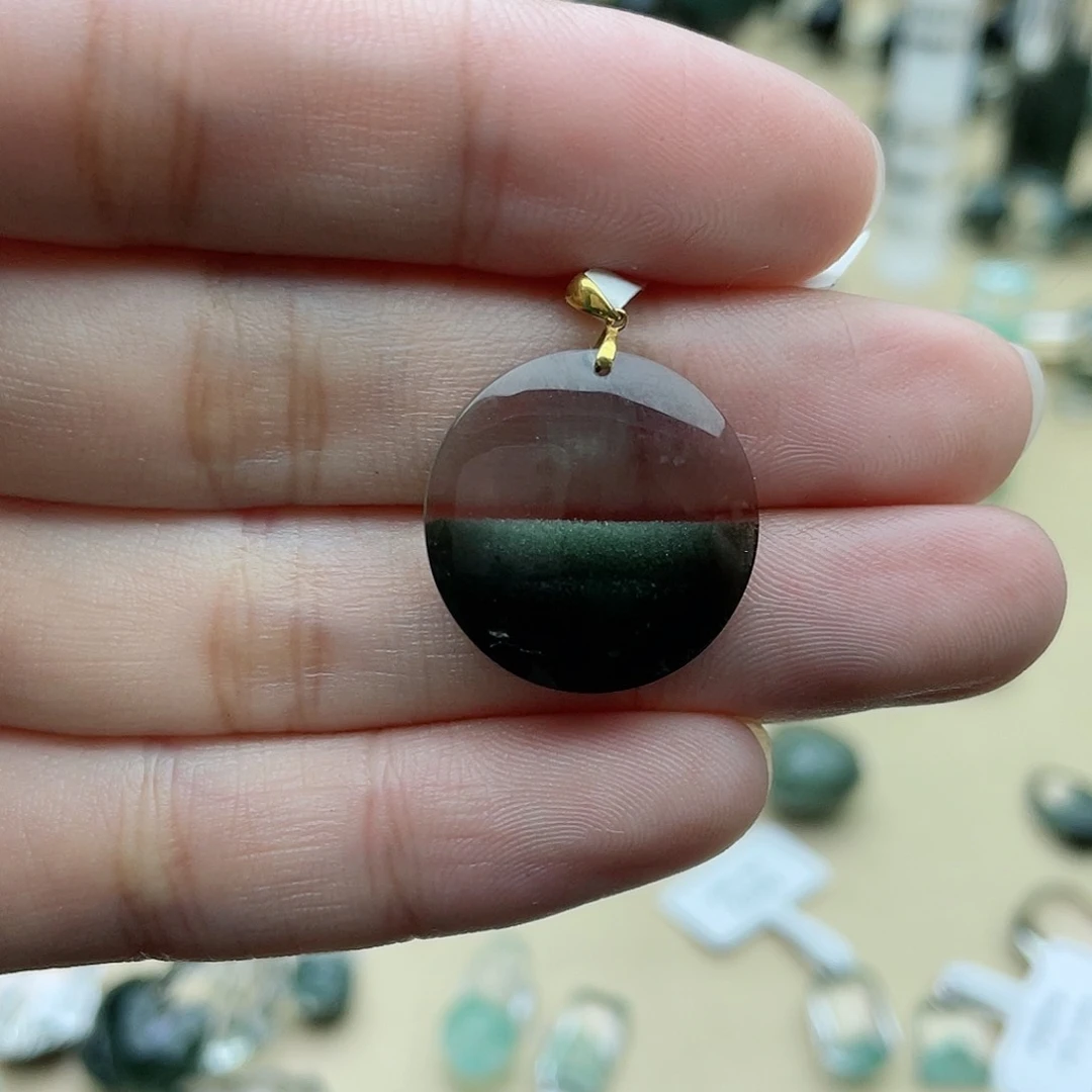 水晶颈饰18K金镶嵌茂****、绿幽灵聚宝盆圆牌