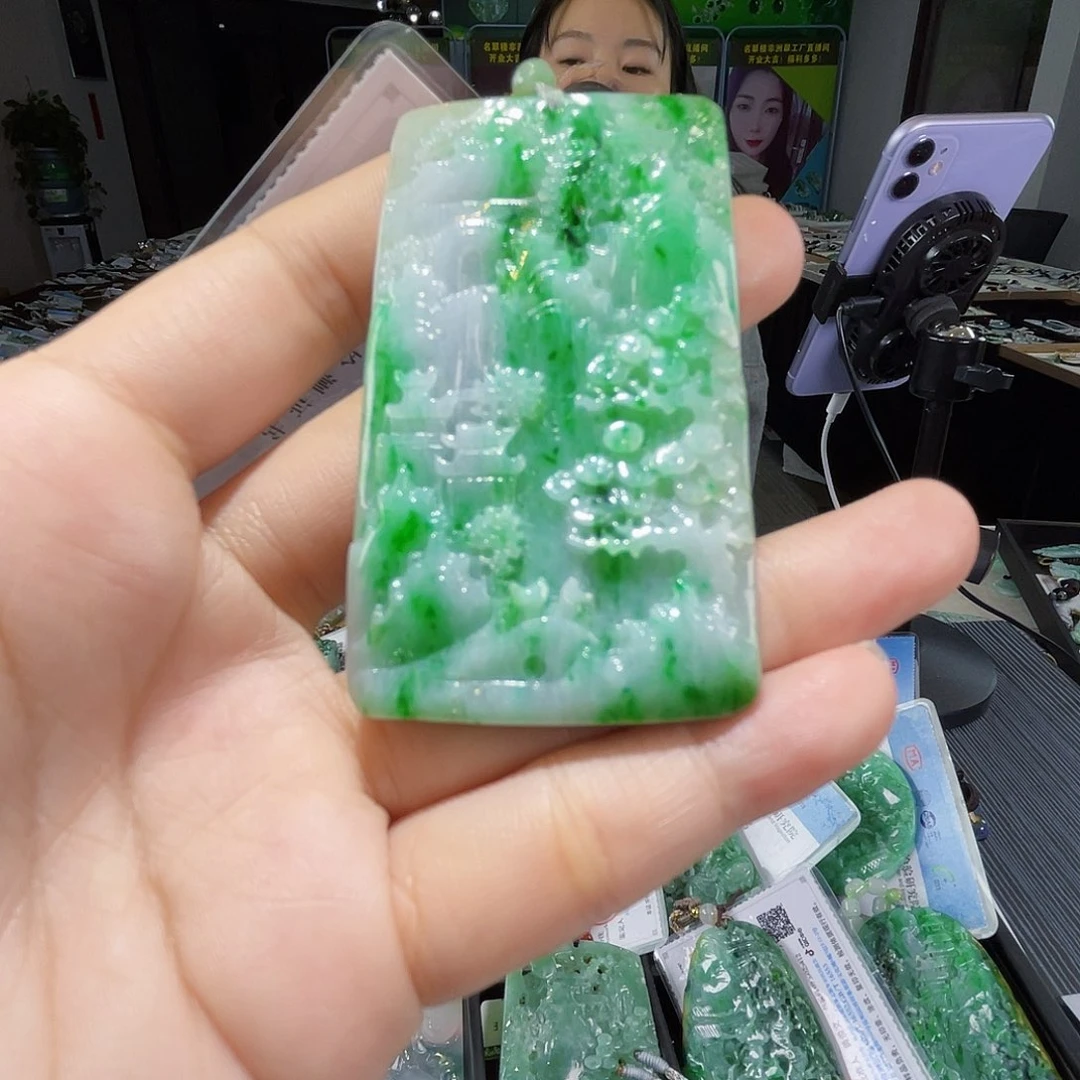 颈饰未镶嵌翡翠一