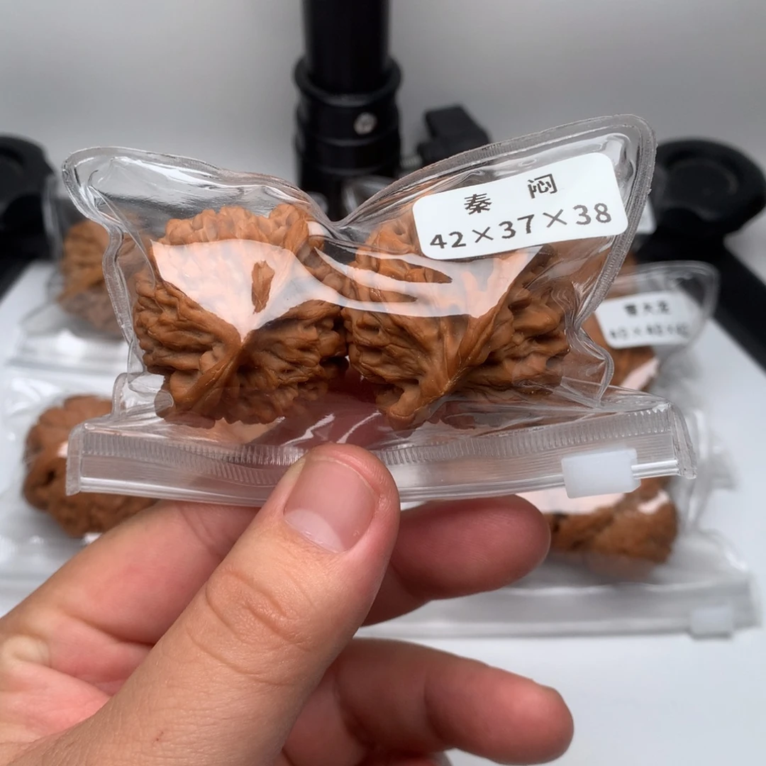 文玩核桃吊坠秦闷