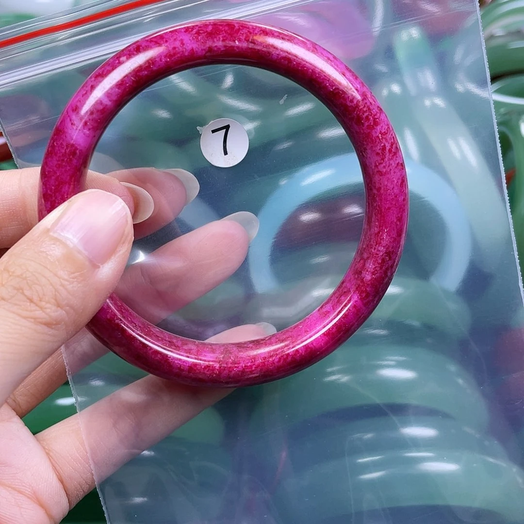 【闪购商品】未镶嵌手镯石英质玉58
