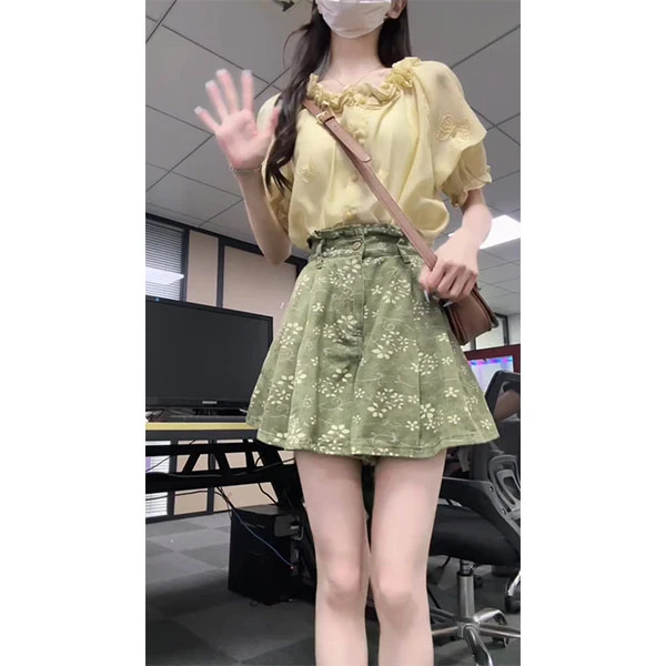 短袖衬衫女2025夏季新款韩版宽松洋气减龄花边袖提花上衣短裤套装