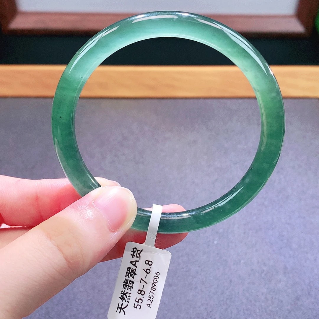 未镶嵌手镯翡翠天然翡翠