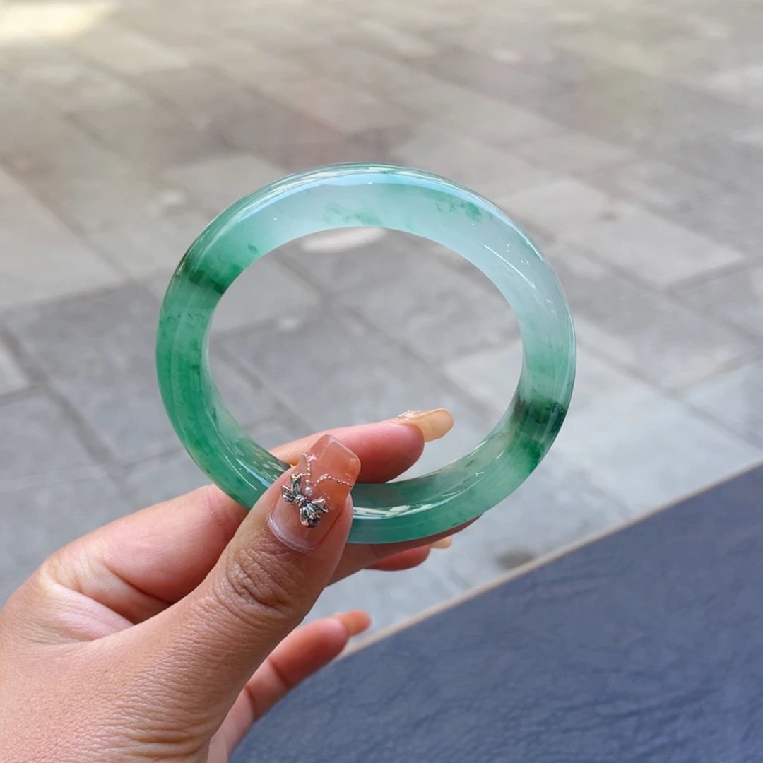 石英质玉手镯未镶嵌28