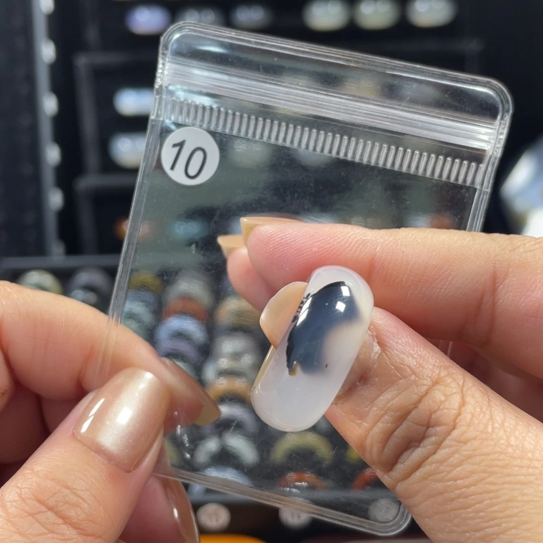 玛瑙/玉髓未镶嵌戒指10号港码18直径18.2（非质量问题.不退不换）