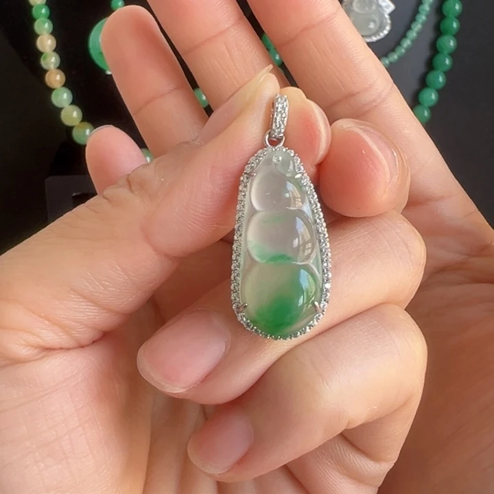 石英质玉银S925镀金镶嵌颈饰