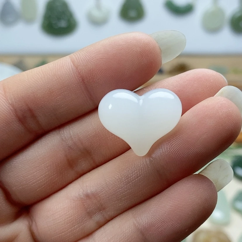 【闪购商品】颈饰未镶嵌和田玉