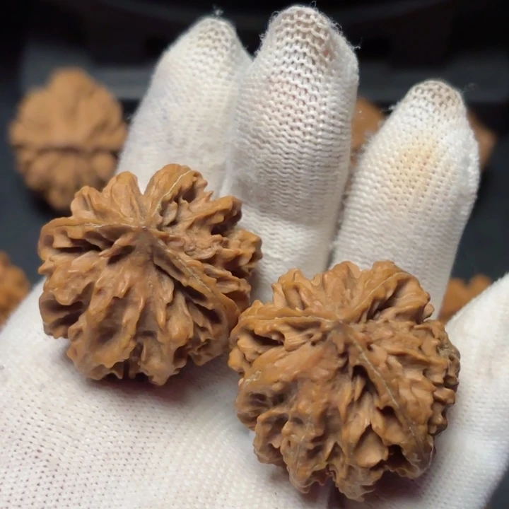 文玩核桃吊坠秦岭灯笼8