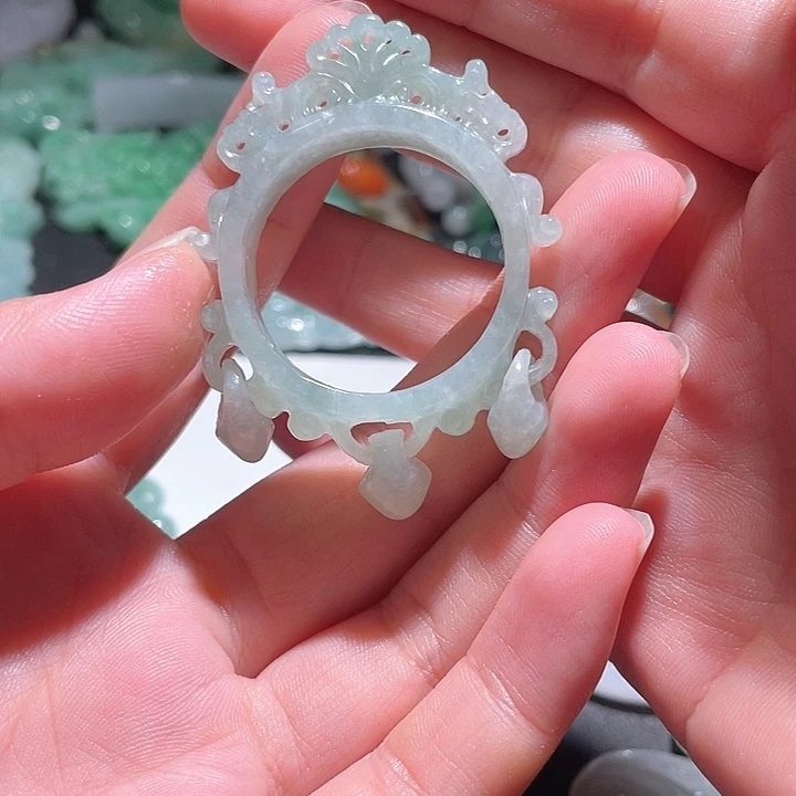 颈饰未镶嵌翡翠天