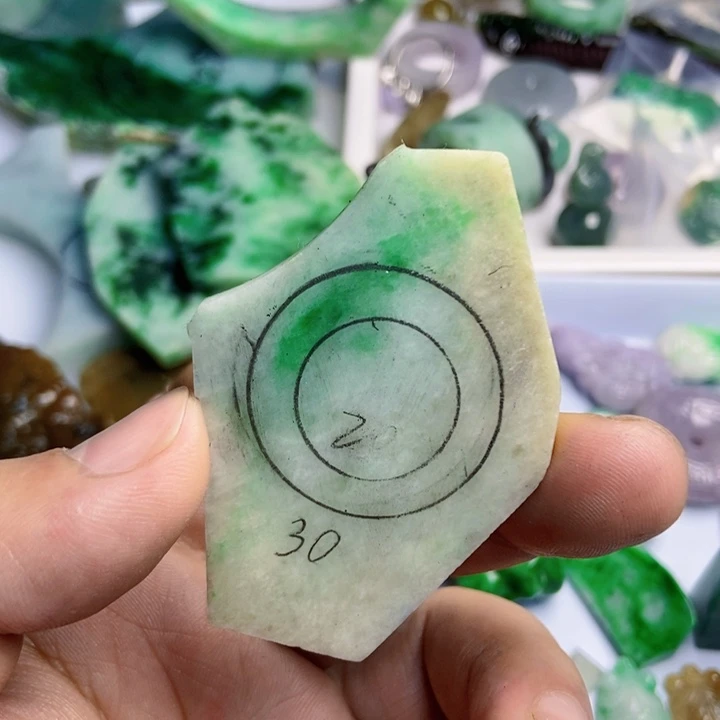 翡翠散珠天然翡翠A货挂件