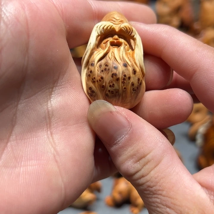 柏木（崖柏）点点关注