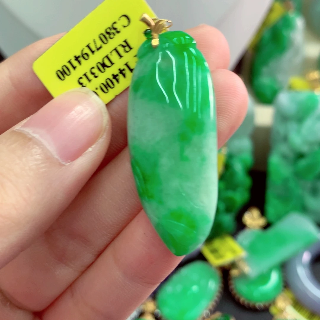 翡翠18K金镶嵌吊坠(不含链)