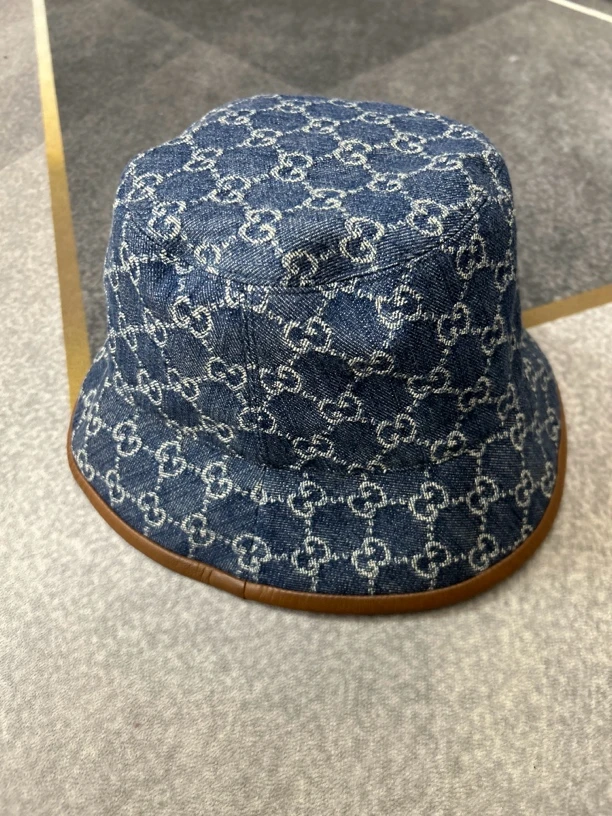 古驰蓝色满印渔夫帽95新