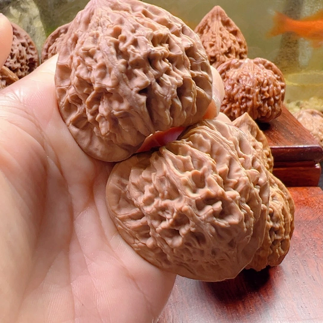核桃公子帽手把件