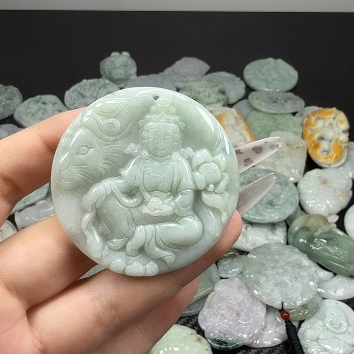 翡翠未镶嵌颈饰翡翠