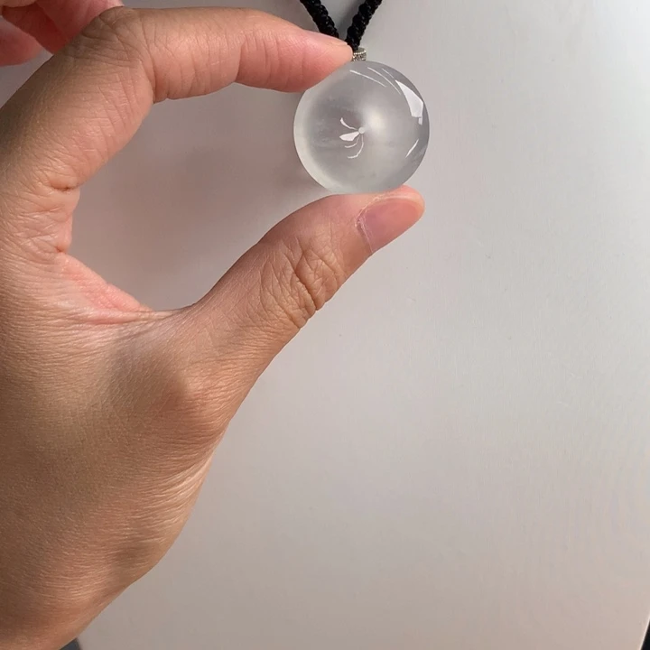 翡翠未镶嵌颈饰…..