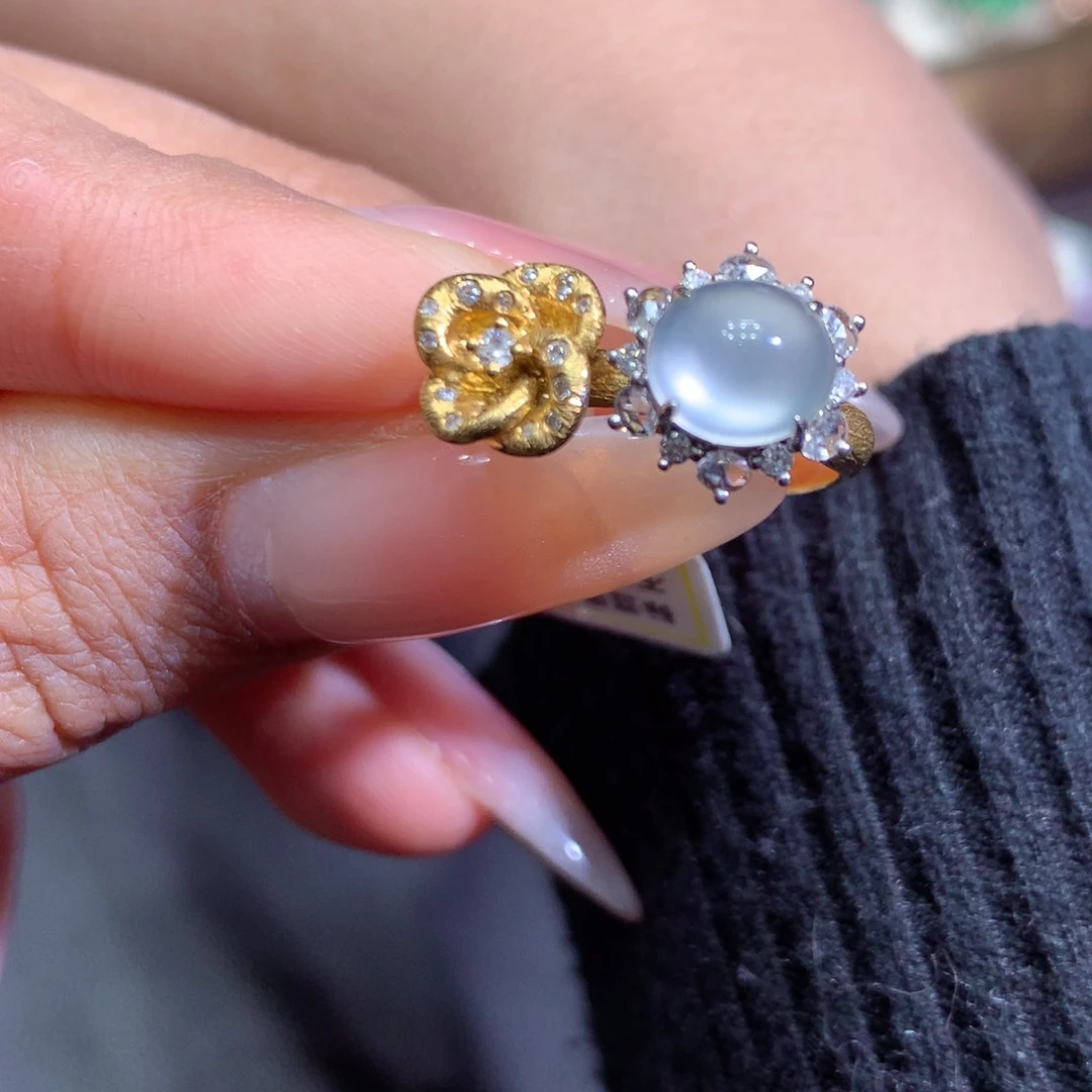 翡翠戒指18K金镶嵌翡翠