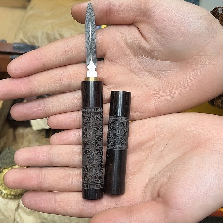 大叶紫檀（黑酸枝木类）