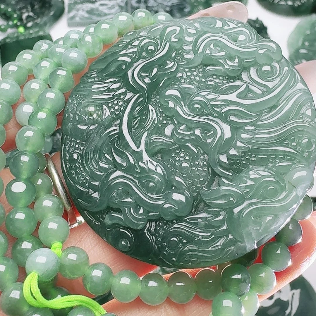 翡翠未镶嵌颈饰111