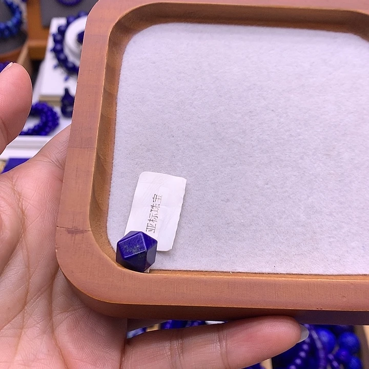 壹***爸青金石未镶嵌配饰八棱