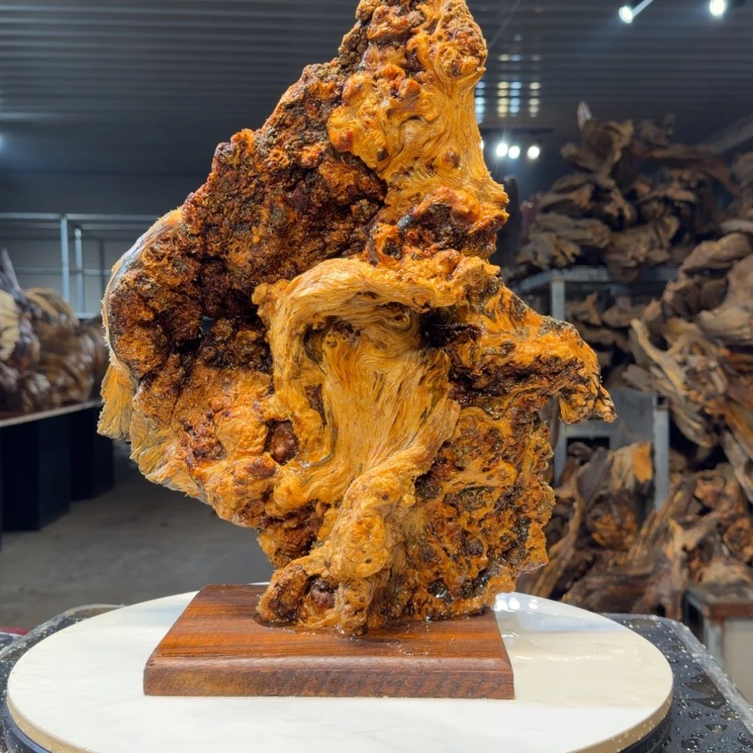 海***:木王一刀琥珀木摆件81