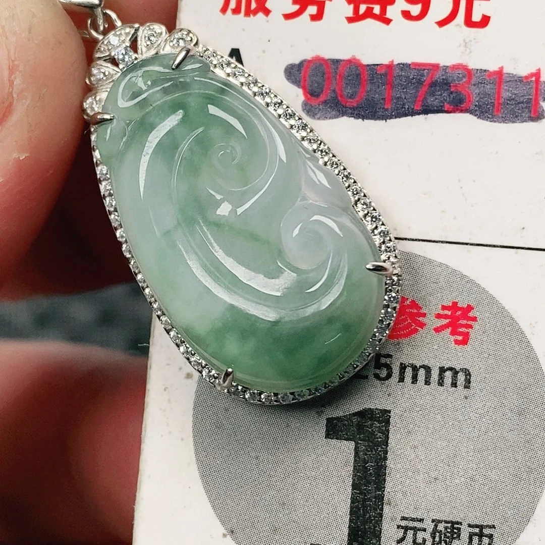 翡翠吊坠(不含链)未镶嵌