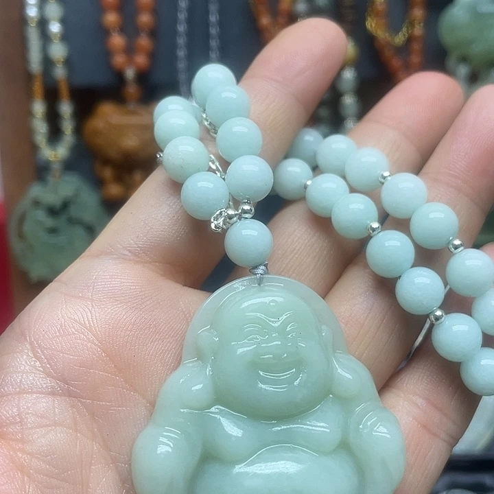 未镶嵌蛇纹石玉颈饰