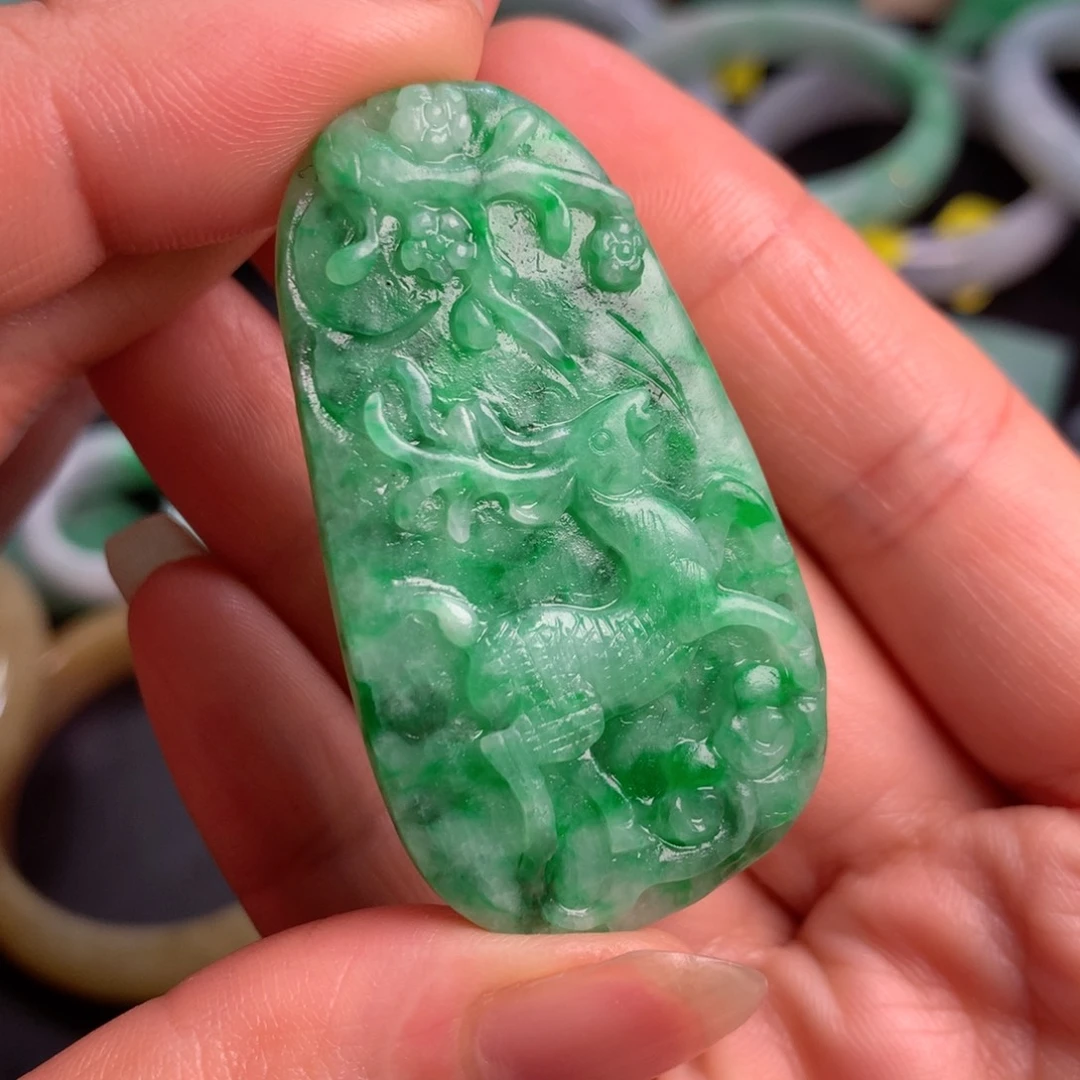 未镶嵌定制翡翠翡翠