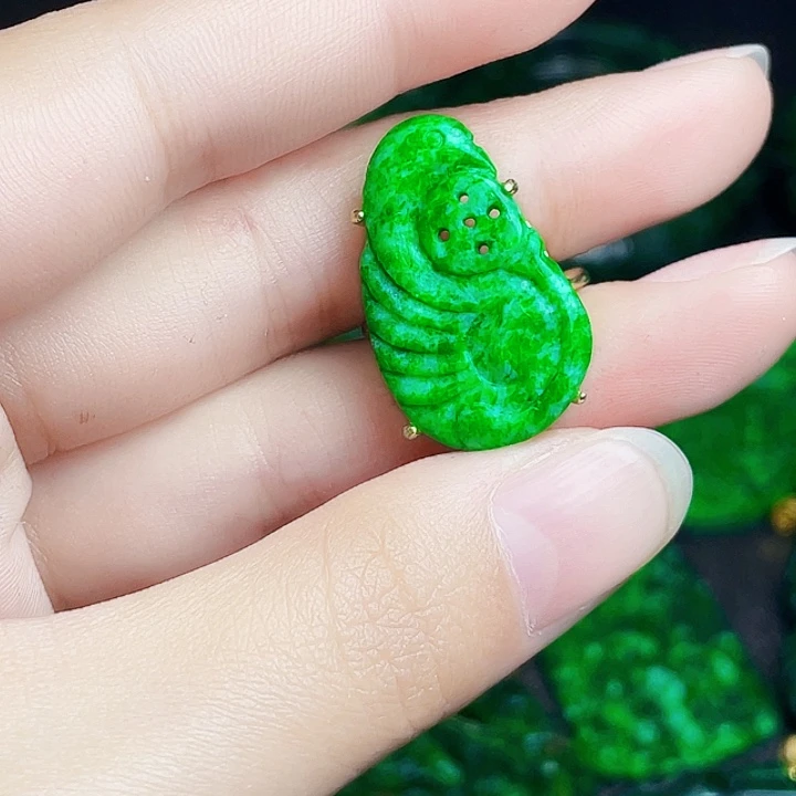 翡翠银S925镶嵌颈饰多样性