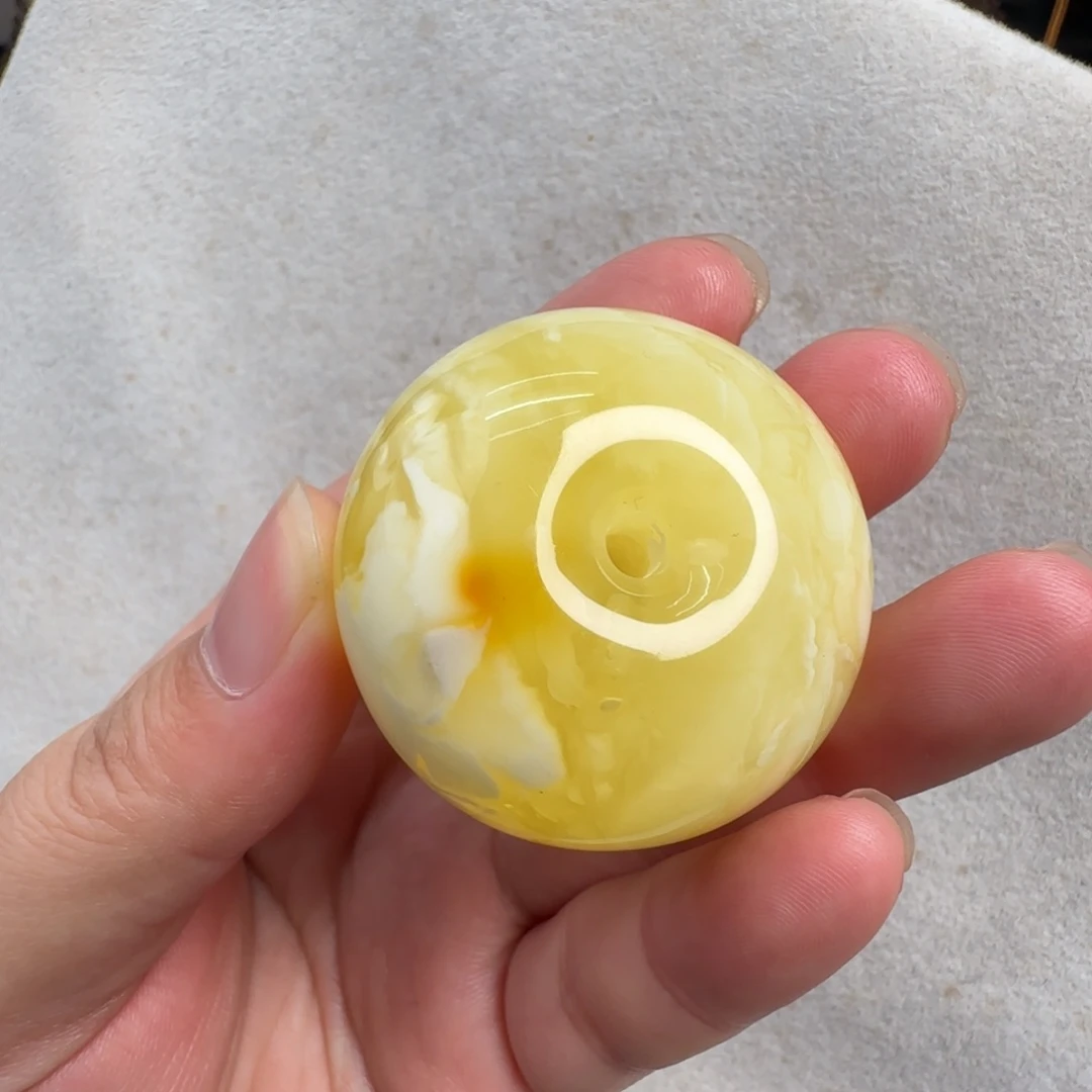 蜜蜡未镶嵌珠宝奇石