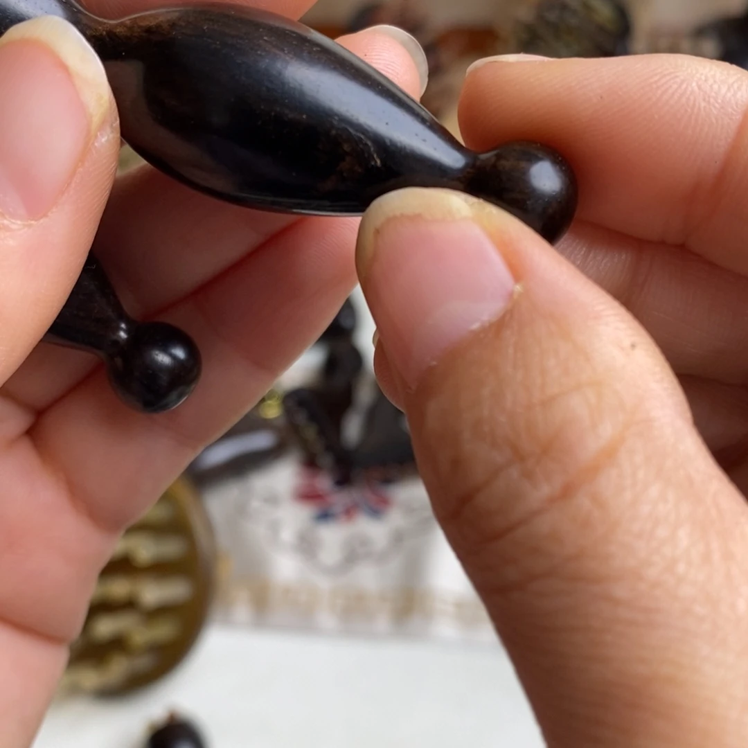 瑕疵紫光檀按磨梳